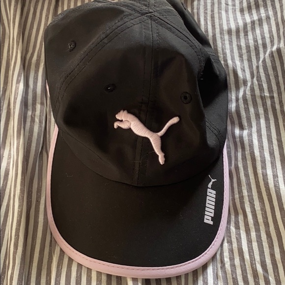 Hat - Picture 1 of 2